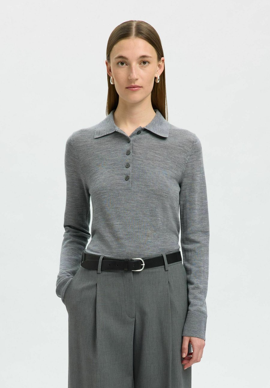 Топ Selected Femme SLFTHEA COLLAR NECK, Medium Grey Melange/Dark Grey
Топ Selected Femme SLFTHEA COLLAR NECK, Medium Grey Melange/Dark Grey