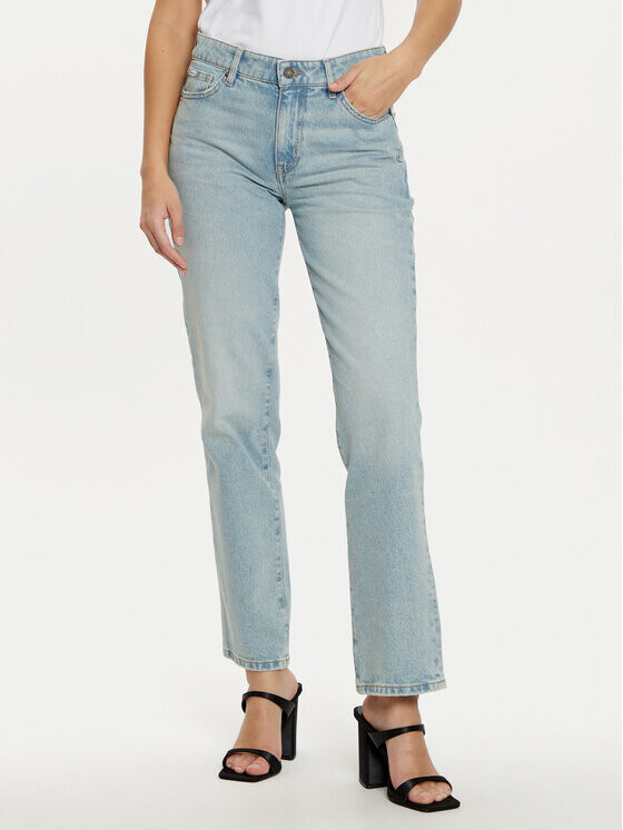 Джинсы обычного кроя Guess, синий
Джинсы обычного кроя Guess, синий