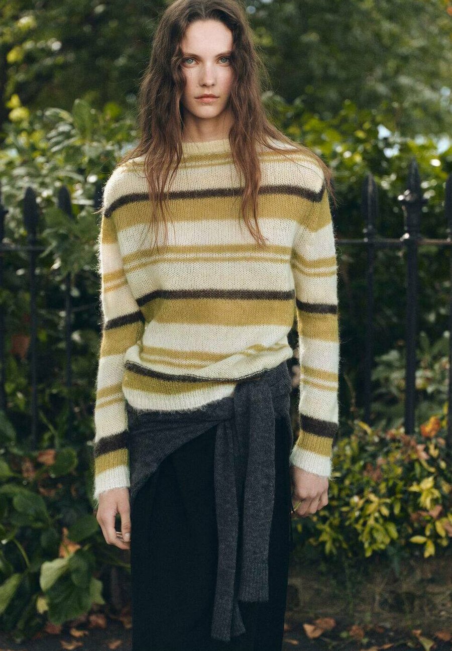 Джемпер Mango Jumper, Olivengrün/Olive
Джемпер Mango Jumper, Olivengrün/Olive