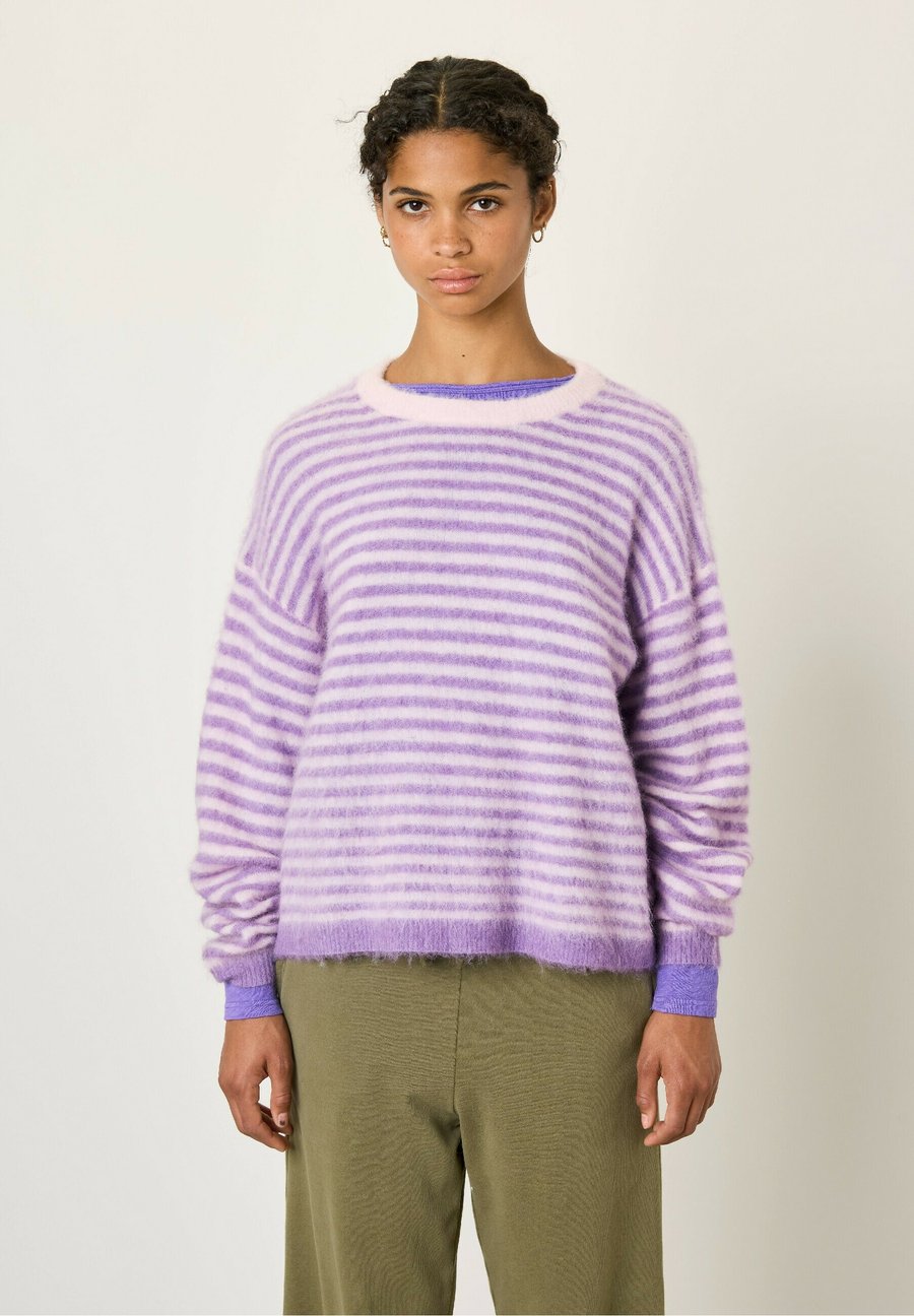 Джемпер American Vintage NENYBAY, Violette Raye Bouton De Rose/Pink
Джемпер American Vintage NENYBAY, Violette Raye Bouton De Rose/Pink