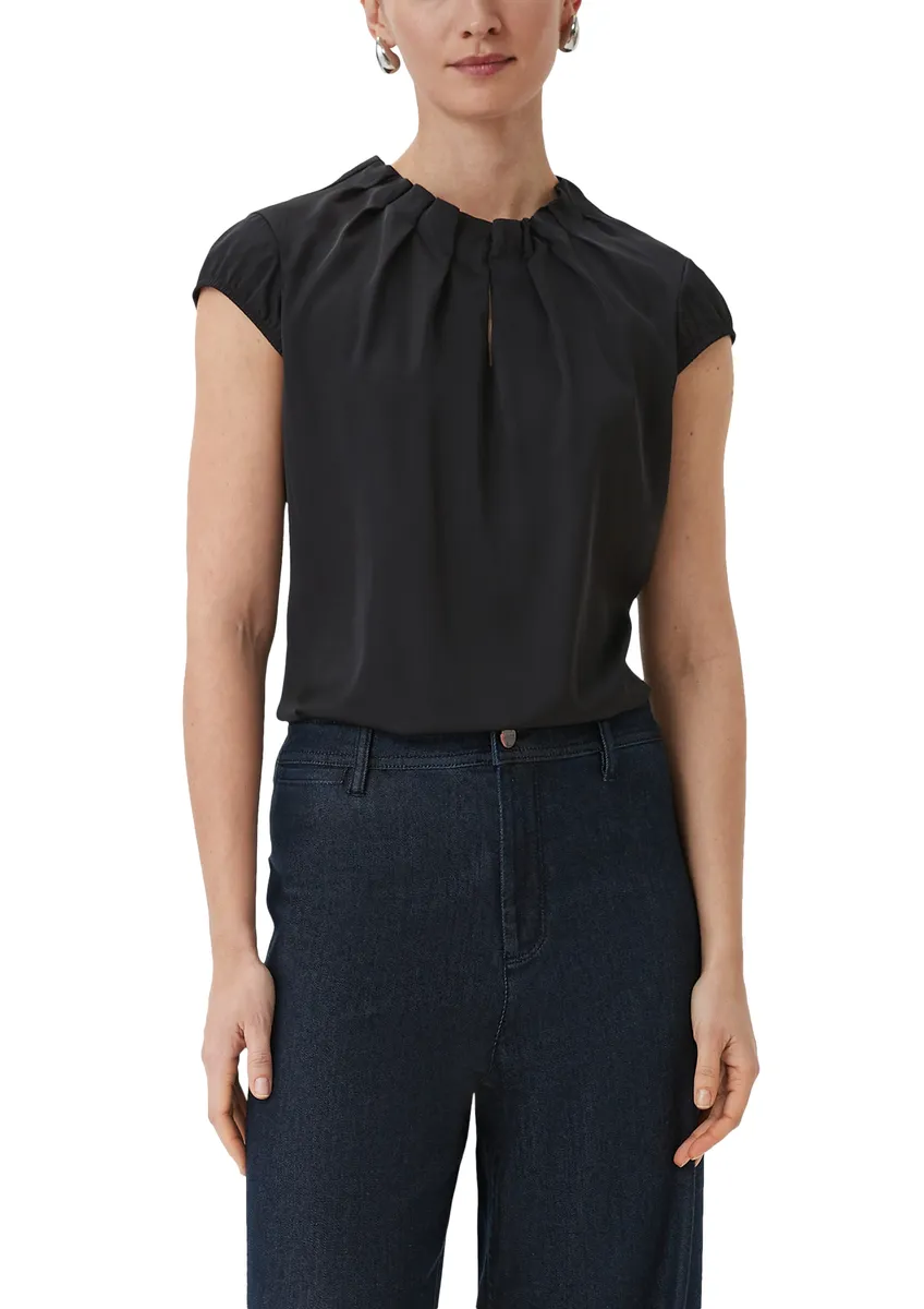 Атласная блузка Comma с рюшами, черный
Атласная блузка Comma с рюшами, черный