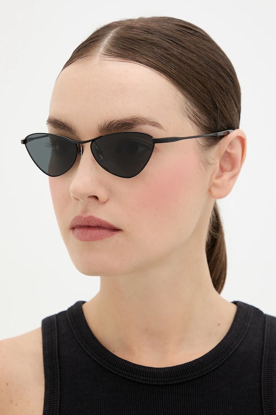 Солнцезащитные очки Saint Laurent, черный
Солнцезащитные очки Saint Laurent, черный