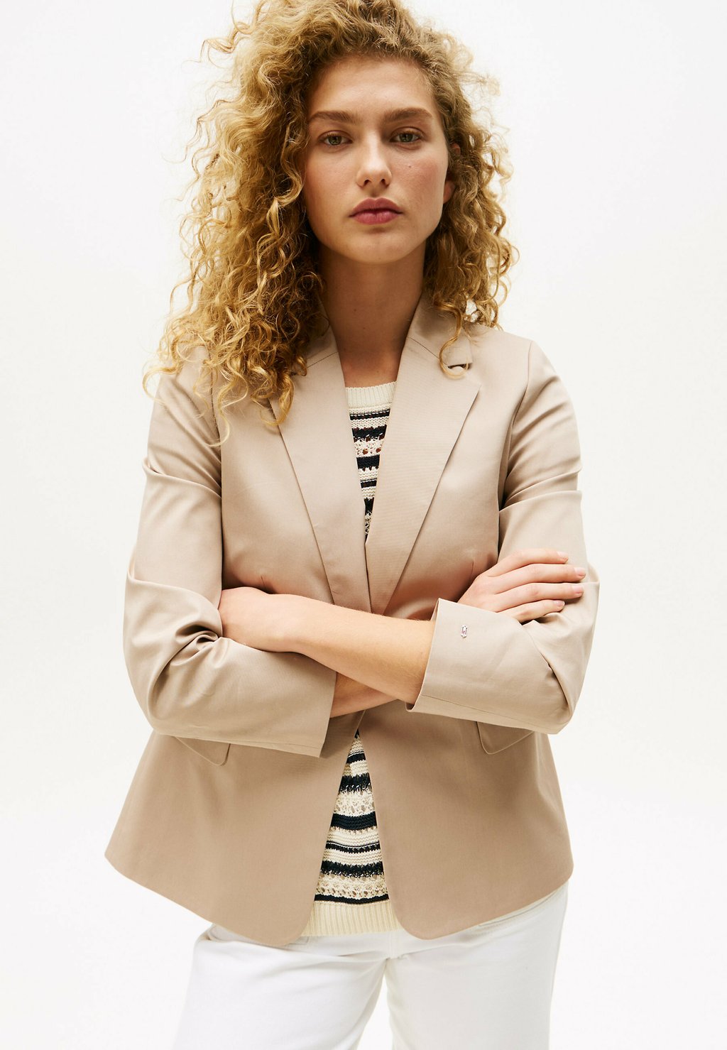 Блейзер SINGLE BREASTED Tommy Hilfiger, бежевый
Блейзер SINGLE BREASTED Tommy Hilfiger, бежевый