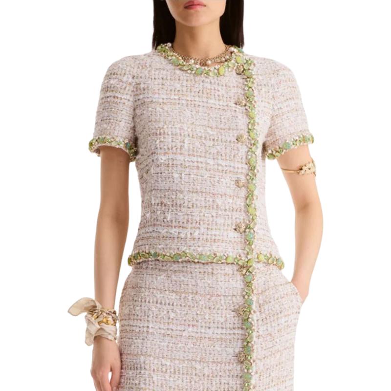 26C Коллекция трикотажной одежды для ранней весенней каникулы Chanel, хаки
26C Коллекция трикотажной одежды для ранней весенней каникулы Chanel, хаки