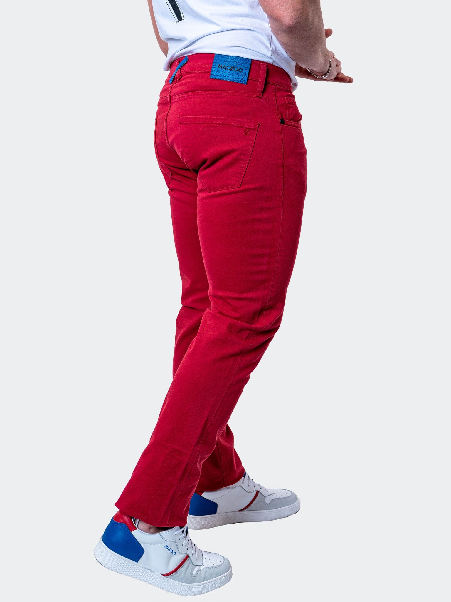 Джинсы бордовые MACEOO
Джинсы бордовые MACEOO