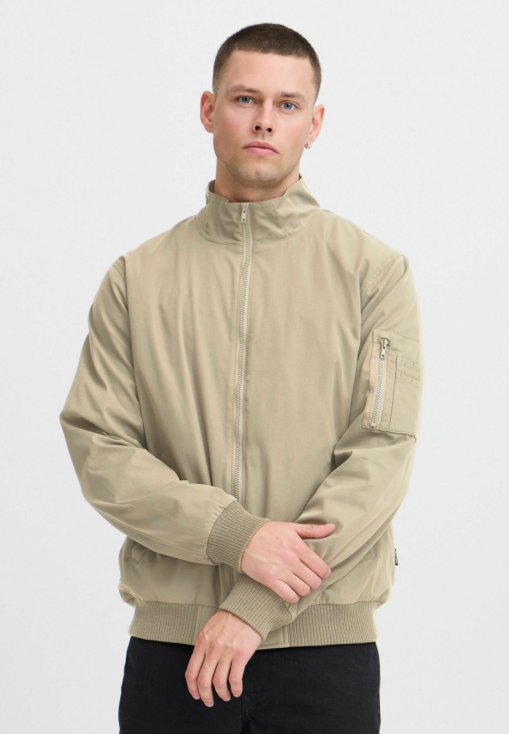 Летняя куртка BHEFI Blend, коричневый
Летняя куртка BHEFI Blend, коричневый