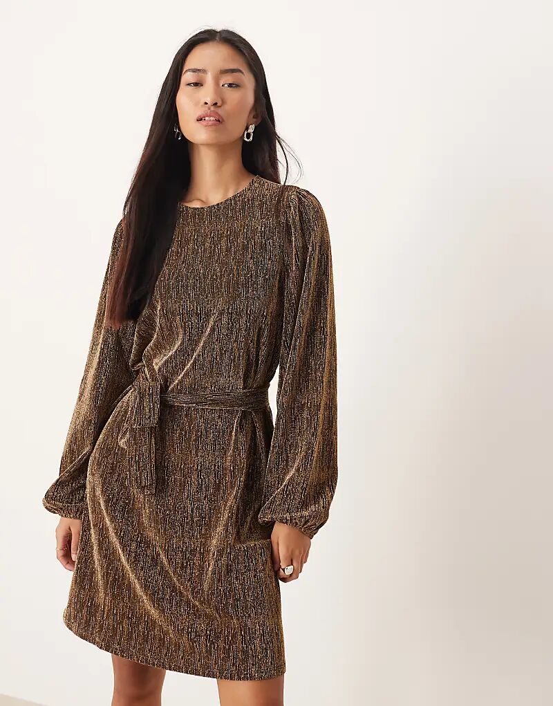 Мини-платье Vila с завязкой на талии из золотой фольги, черное
Мини-платье Vila с завязкой на талии из золотой фольги, черное