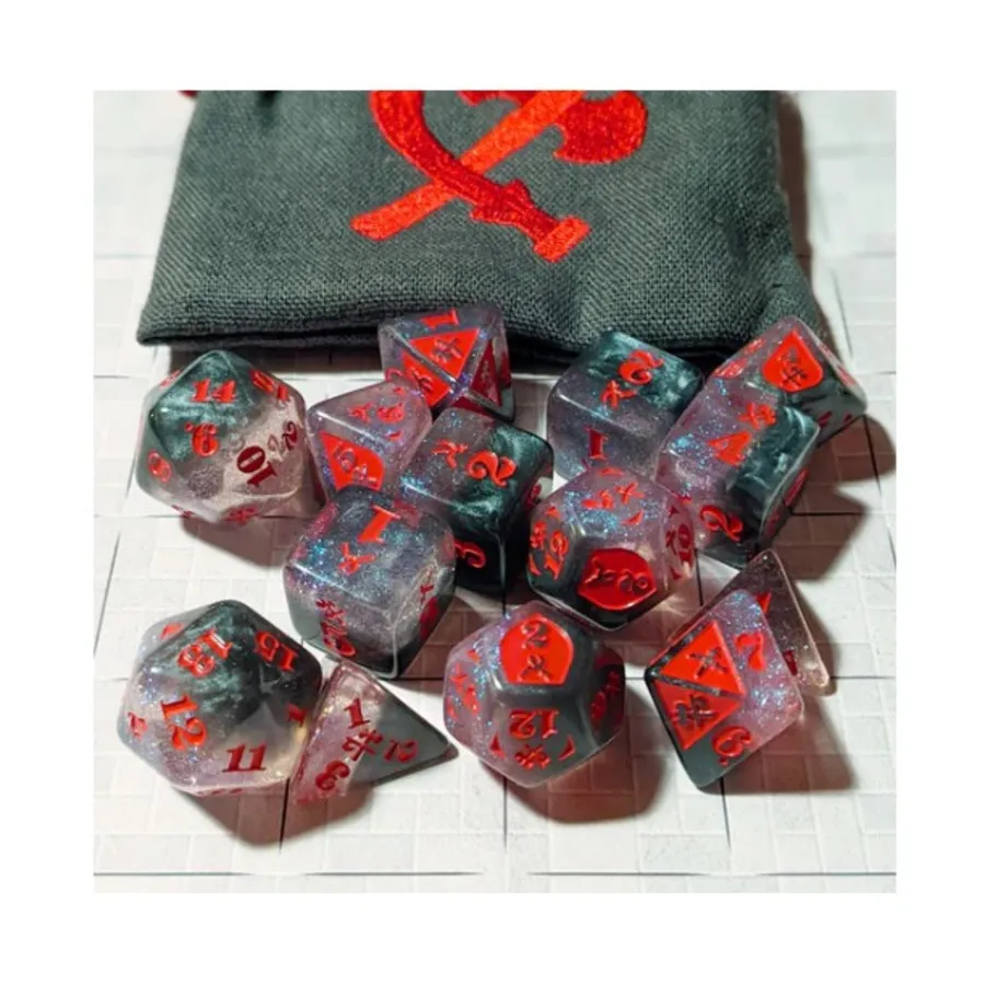 Slashing Damage — акрил, мерцающий и серый с красным (14), Damage Dice 
Slashing Damage — акрил, мерцающий и серый с красным (14), Damage Dice