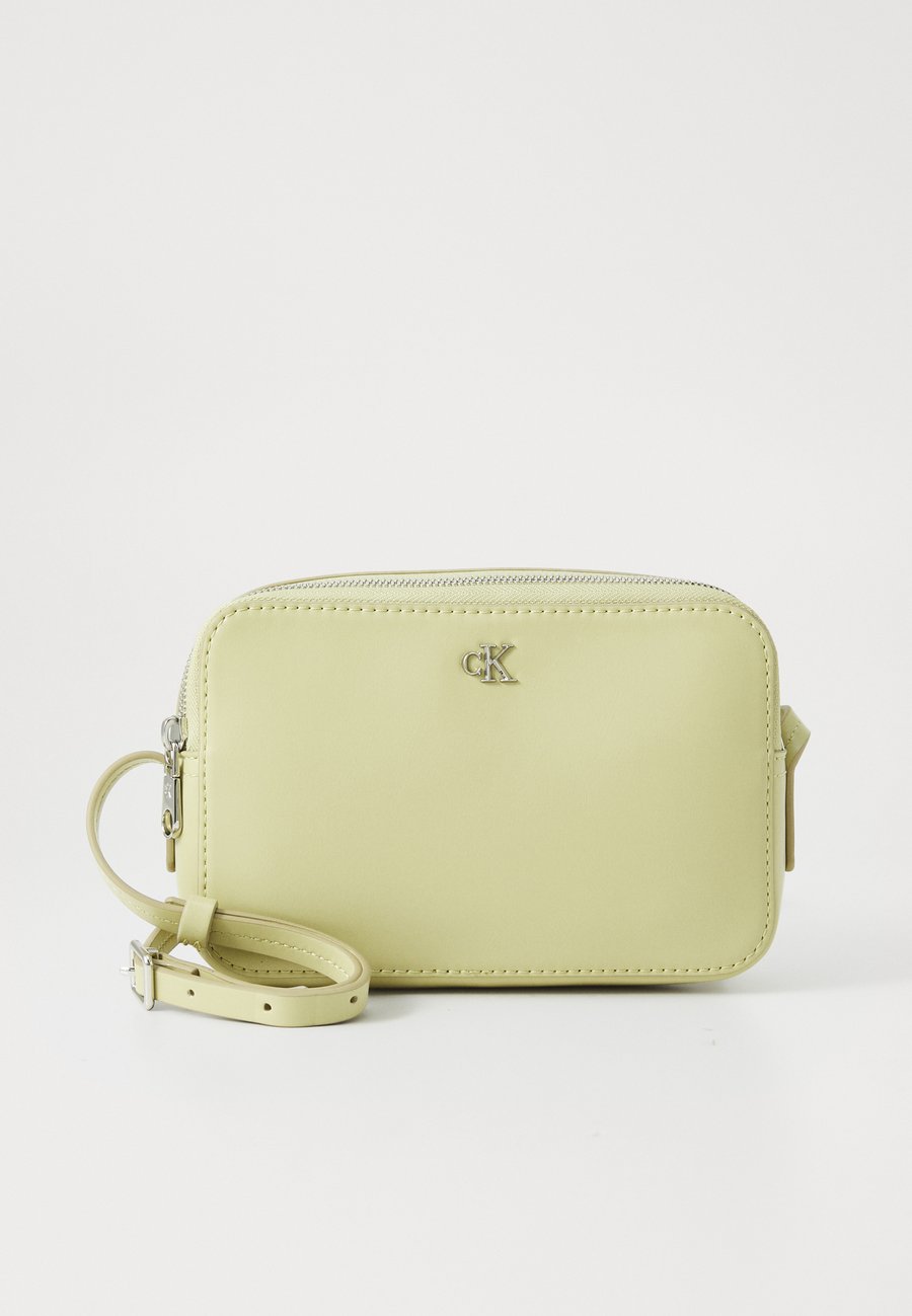 Сумка кросс-боди Calvin Klein HARDWARE MONOGRAM, Mint Tea/Light Yellow
Сумка кросс-боди Calvin Klein HARDWARE MONOGRAM, Mint Tea/Light Yellow