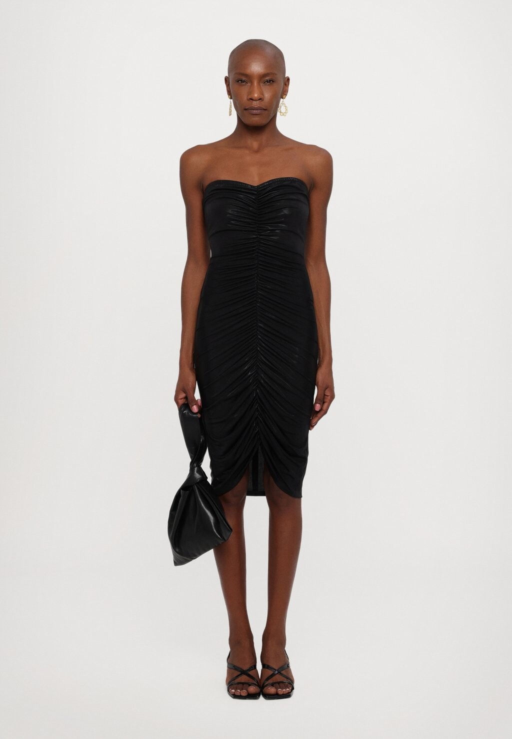 Коктейльное платье / Вечернее платье STRAPLESS SHIRRED FRONT DRESS TO KNEE Norma Kamali, черный
Коктейльное платье / Вечернее платье STRAPLESS SHIRRED FRONT DRESS TO KNEE Norma Kamali, черный