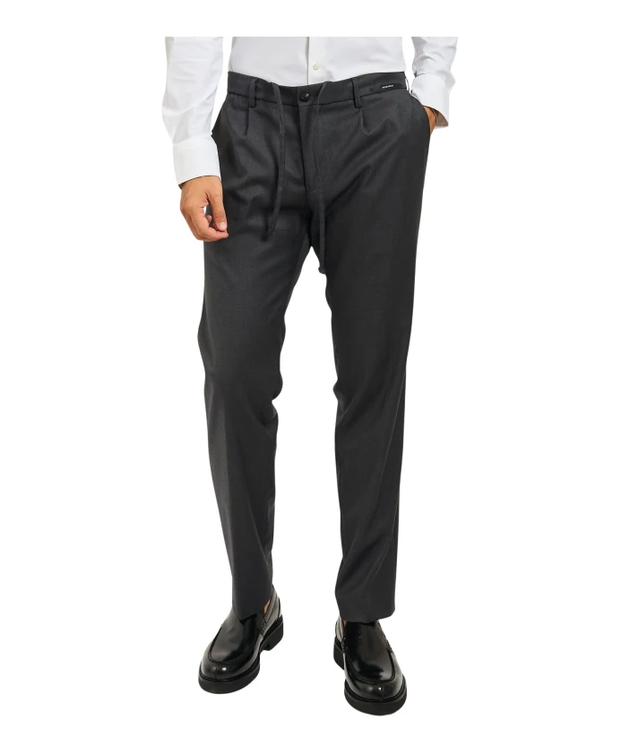 Серые плиссированные брюки на шнуровке Michael Coal, серый
Серые плиссированные брюки на шнуровке Michael Coal, серый