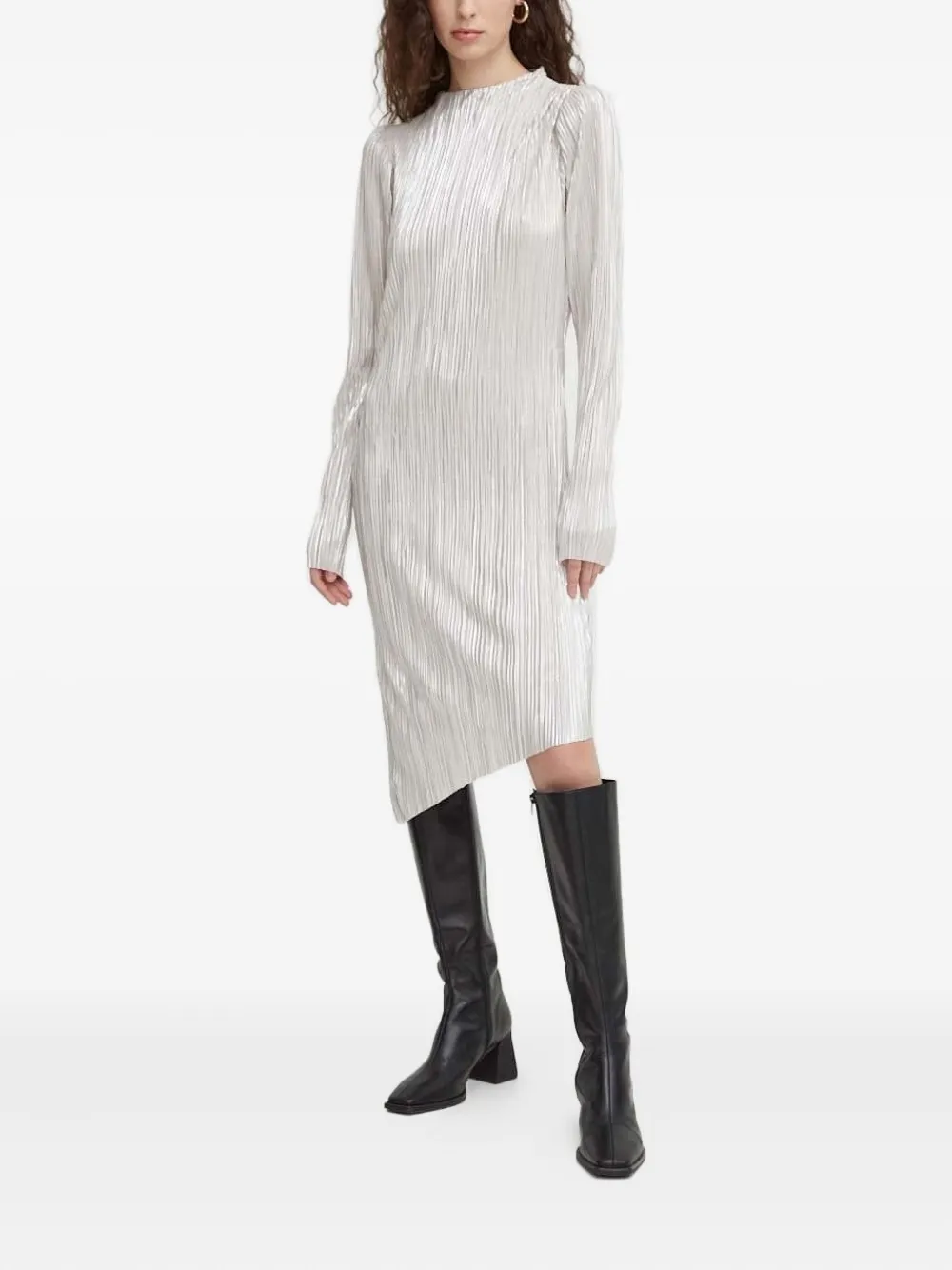 Платье асимметричного кроя с эффектом металлик Bruuns Bazaar, серый
Платье асимметричного кроя с эффектом металлик Bruuns Bazaar, серый