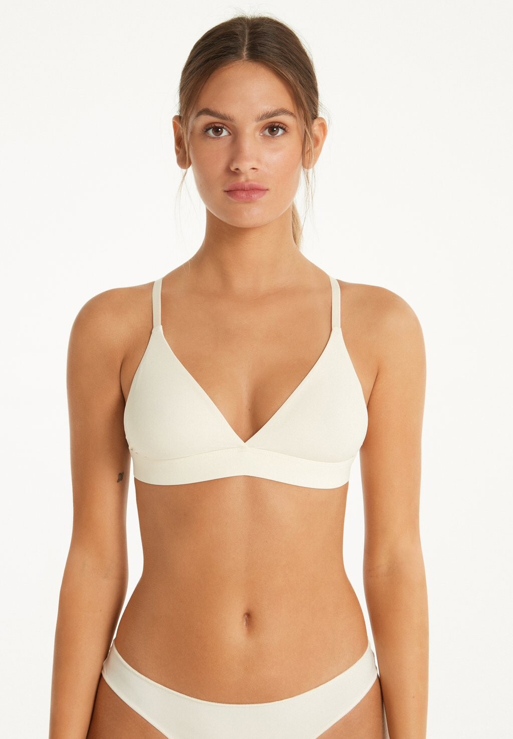 Бюстгальтер с треугольными чашечками LISBON Tezenis, цвет crema di latte
Бюстгальтер с треугольными чашечками LISBON Tezenis, цвет crema di latte