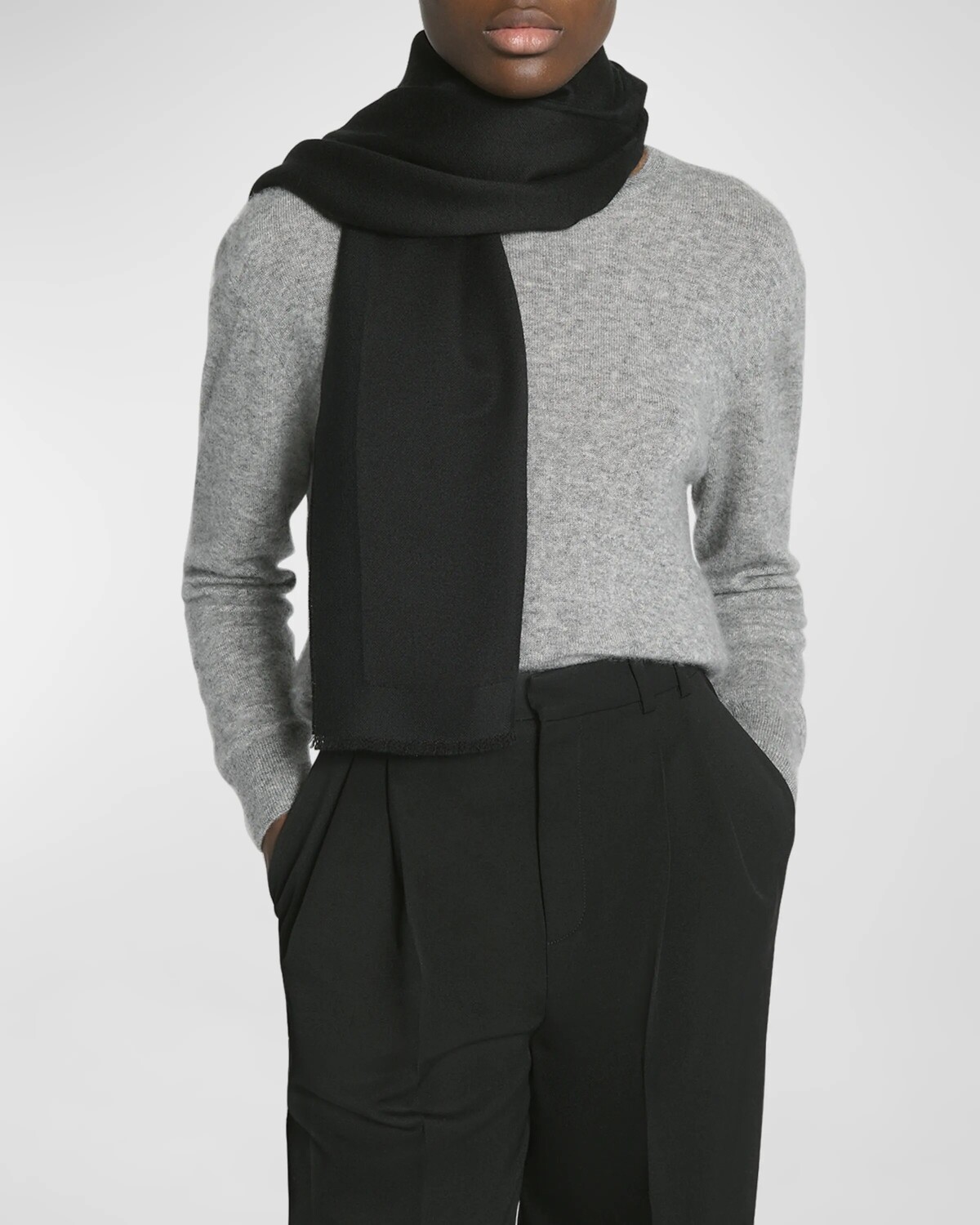 YSL шарф Saint Laurent, черный
YSL шарф Saint Laurent, черный