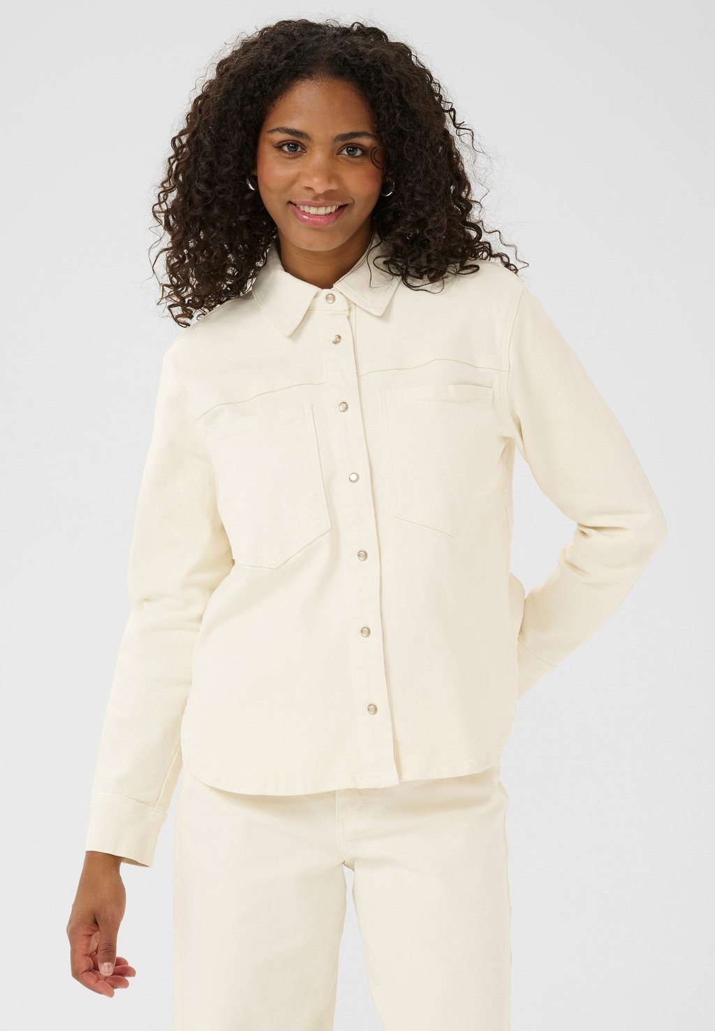 Блузка на пуговицах Kaffe, кремовый
Блузка на пуговицах Kaffe, кремовый