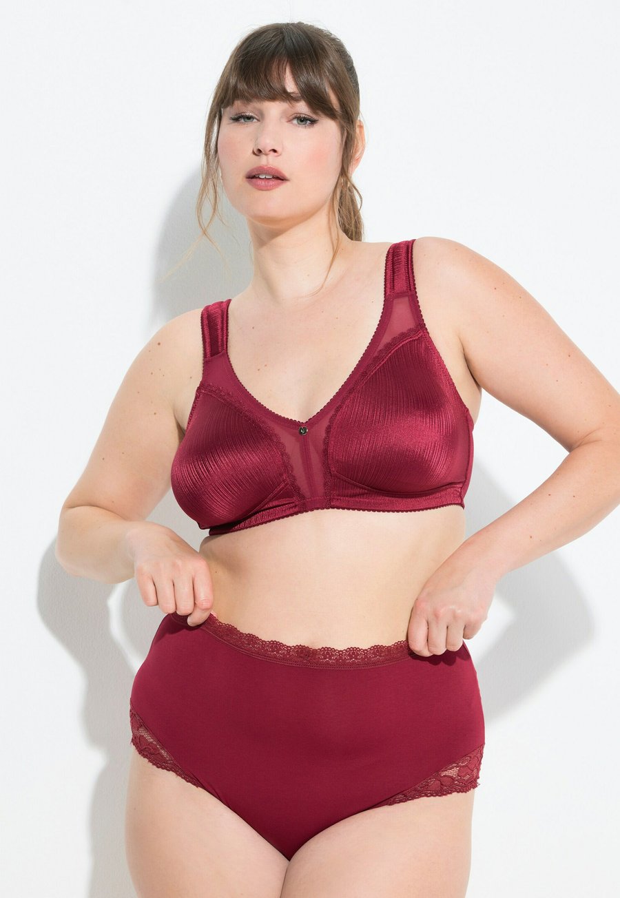 Брифы Ulla Popken 3 PACK , Midnight Green/Dark Green
Брифы Ulla Popken 3 PACK , Midnight Green/Dark Green