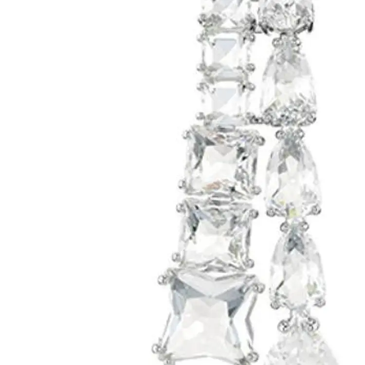 Матричные серьги Matrix Swarovski
Матричные серьги Matrix Swarovski
