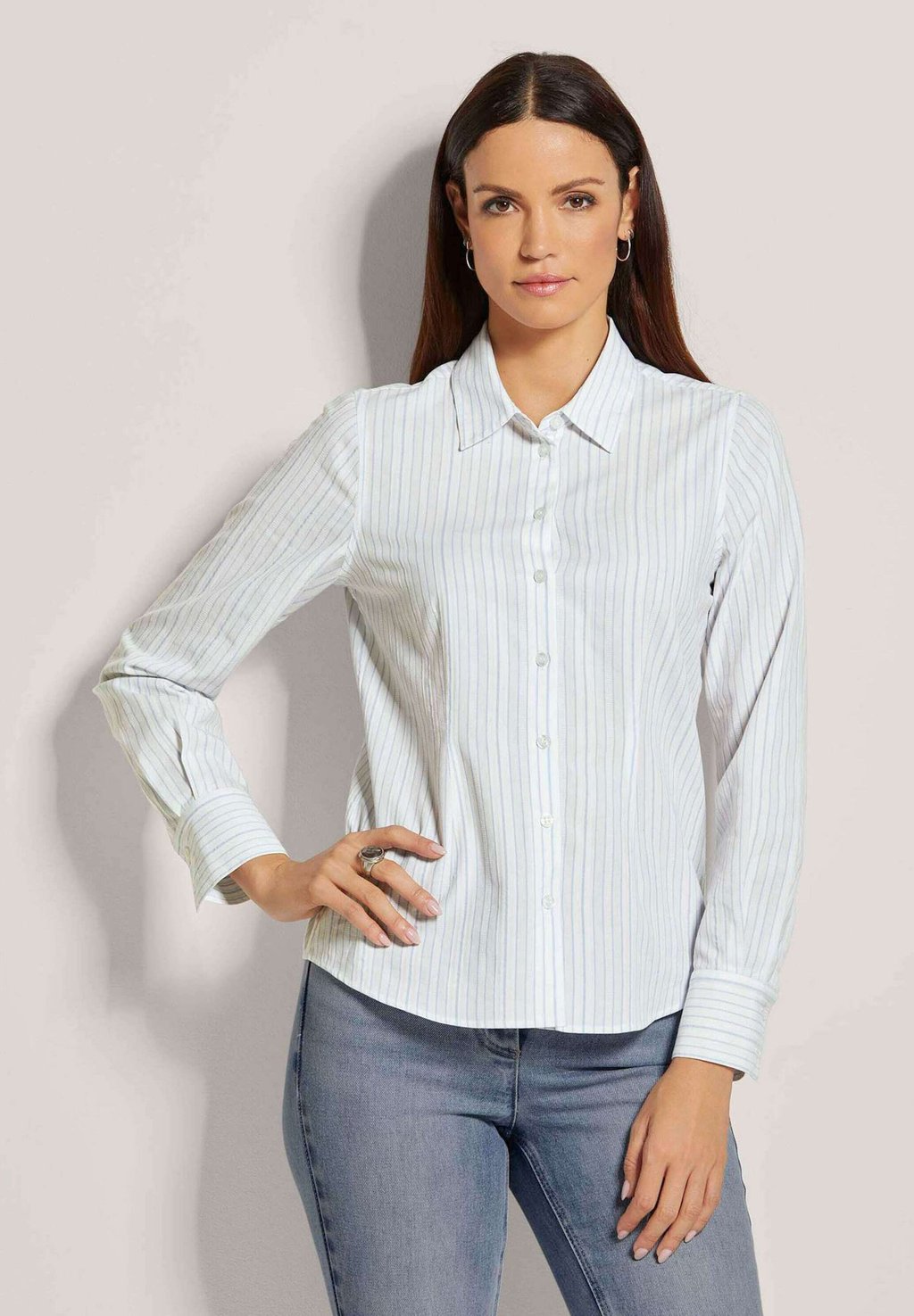 Блузка на пуговицах MADELEINE, белый
Блузка на пуговицах MADELEINE, белый