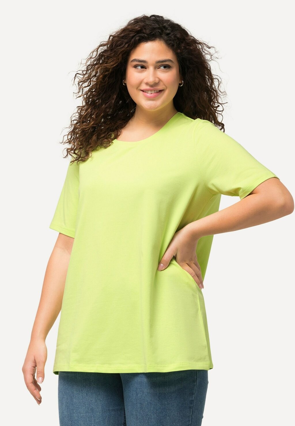 Базовая футболка RUNDHALSAUSSCHNITT HALBARM Ulla Popken, неоновый зеленый
Базовая футболка RUNDHALSAUSSCHNITT HALBARM Ulla Popken, неоновый зеленый