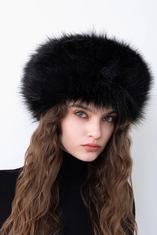 Шапка Руслана Багинского Ruslan Baginskiy, черный
Шапка Руслана Багинского Ruslan Baginskiy, черный