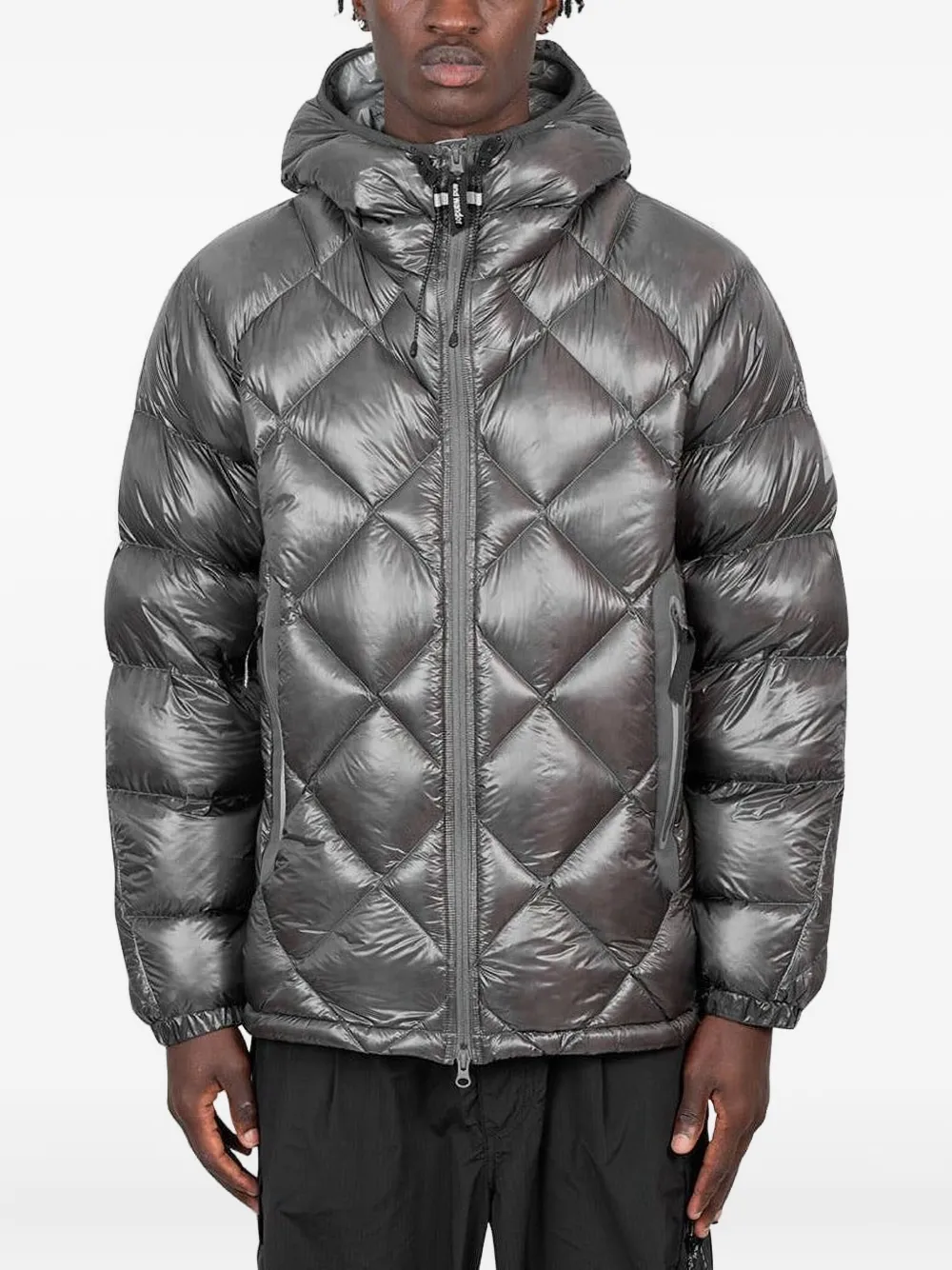 Стеганая куртка с капюшоном and Wander, серый
Стеганая куртка с капюшоном and Wander, серый