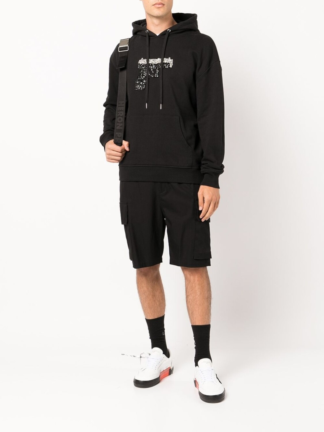 God's Masterful Children худи Triggered с кристаллами, черный
God's Masterful Children худи Triggered с кристаллами, черный