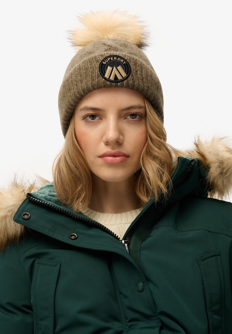 Шапка Superdry & Co Beanie, Marron/Brown
Шапка Superdry & Co Beanie, Marron/Brown