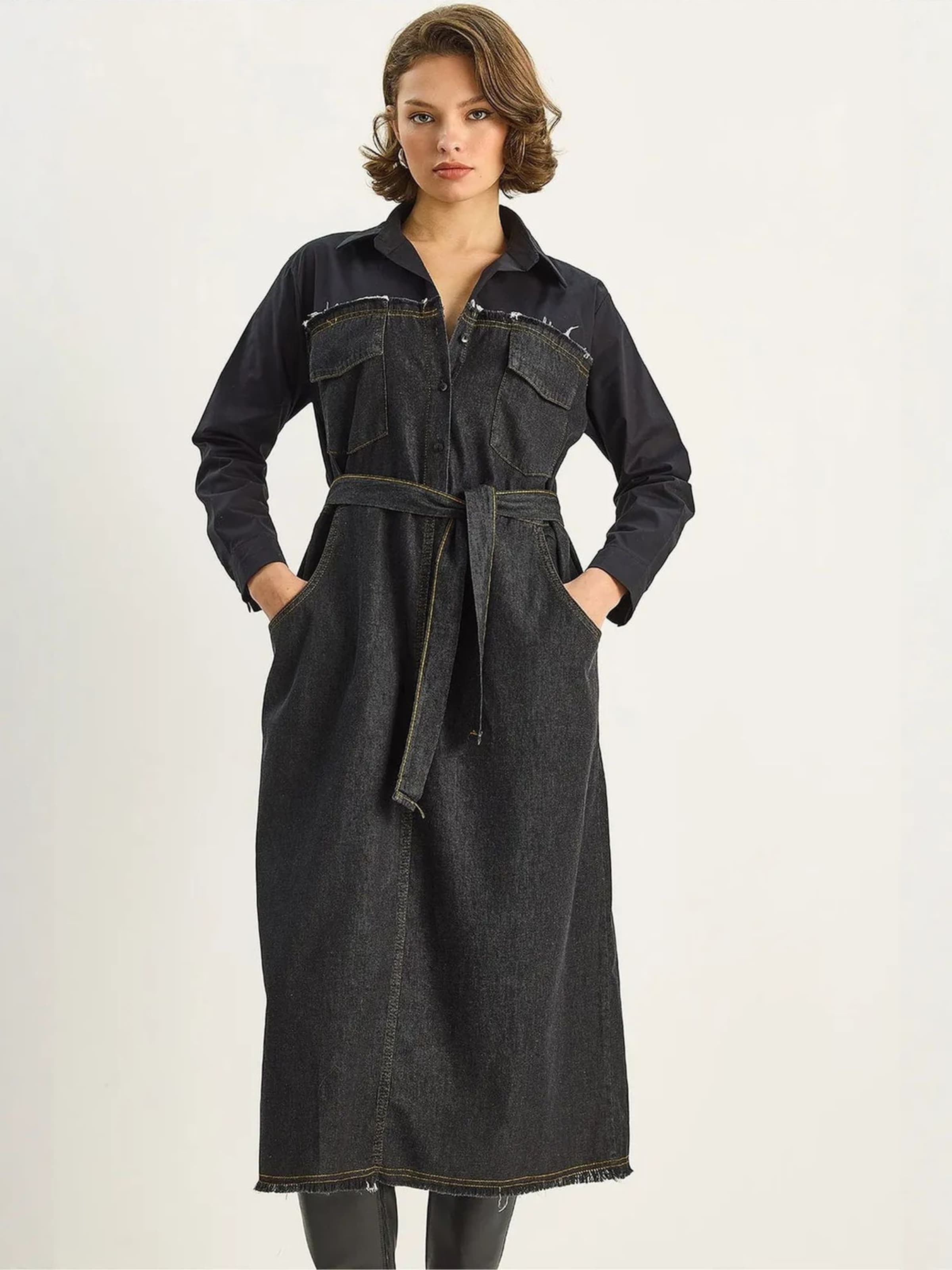 Bianco Lucci Платье-рубашка в черном цвете
Bianco Lucci Платье-рубашка в черном цвете