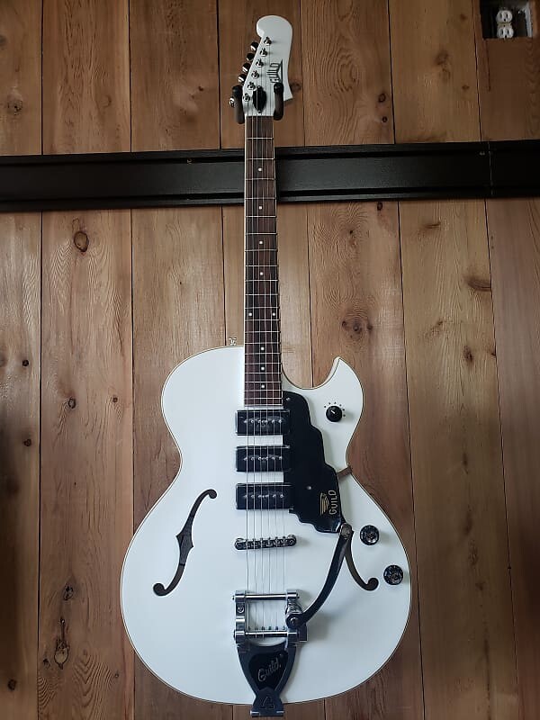 Электрогитара Guild Newark St. Collection Starfire I Jet 90 2020 - 2021 White 
Электрогитара Guild Newark St. Collection Starfire I Jet 90 2020 - 2021 White