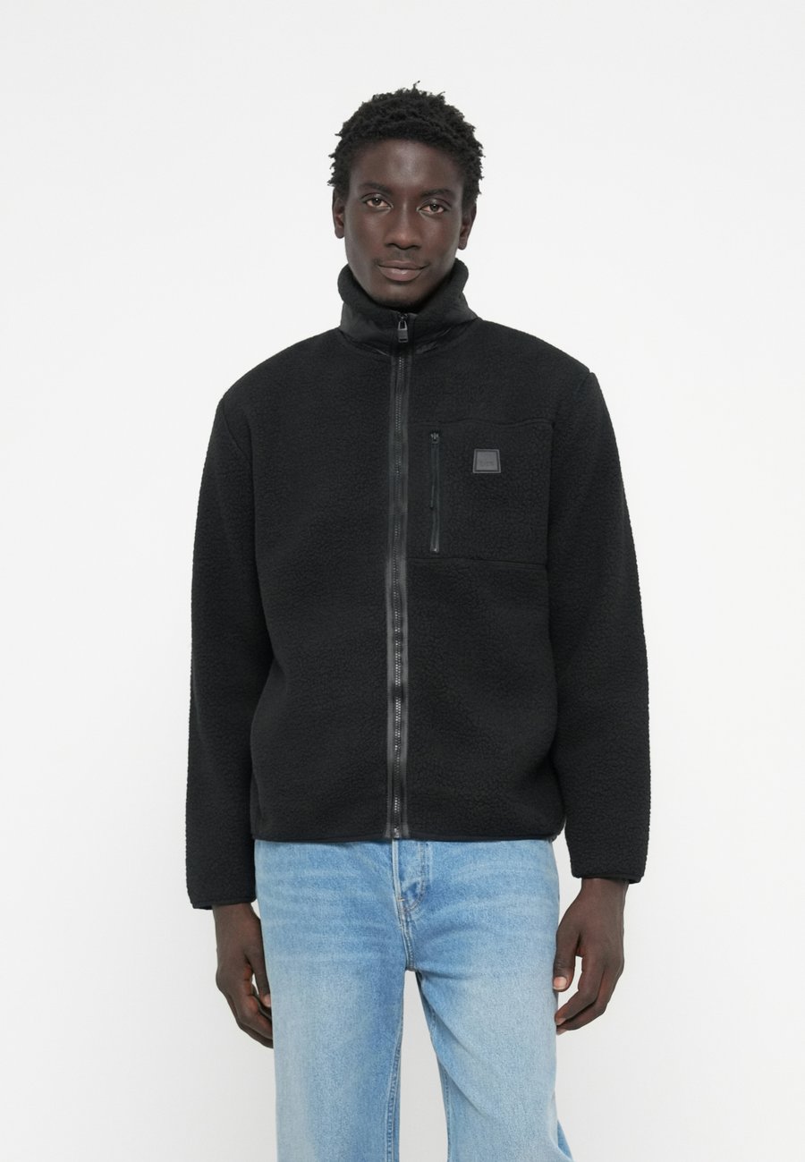 Флисовая куртка Rains YERMO JACKET UNISEX, Black
Флисовая куртка Rains YERMO JACKET UNISEX, Black