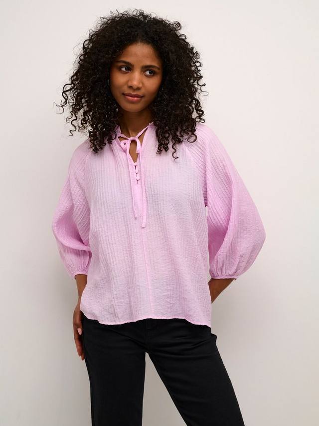 Блузка с вырезом лианна KAFFE, цвет Lilac Snow
Блузка с вырезом лианна KAFFE, цвет Lilac Snow