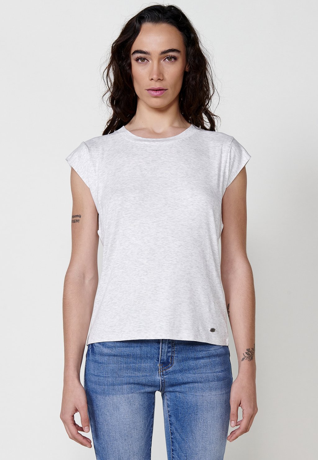 Базовая футболка Koroshi, белый
Базовая футболка Koroshi, белый