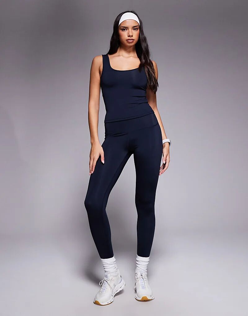 4505 Icon Active Bum Sculpt спортивные леггинсы с высокой талией и внутренним карманом, цвет темно-синий
4505 Icon Active Bum Sculpt спортивные леггинсы с высокой талией и внутренним карманом, цвет темно-синий