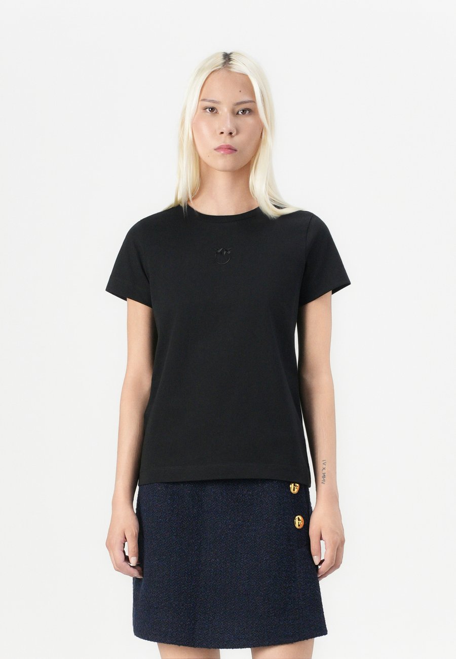 Футболка Pinko BUSSOLOTTO LOGO, Nero Limousine/Black, Черный, Футболка Pinko BUSSOLOTTO LOGO, Nero Limousine/Black
Футболка Pinko BUSSOLOTTO LOGO, Nero Limousine/Black, Черный, Футболка Pinko BUSSOLOTTO LOGO, Nero Limousine/Black