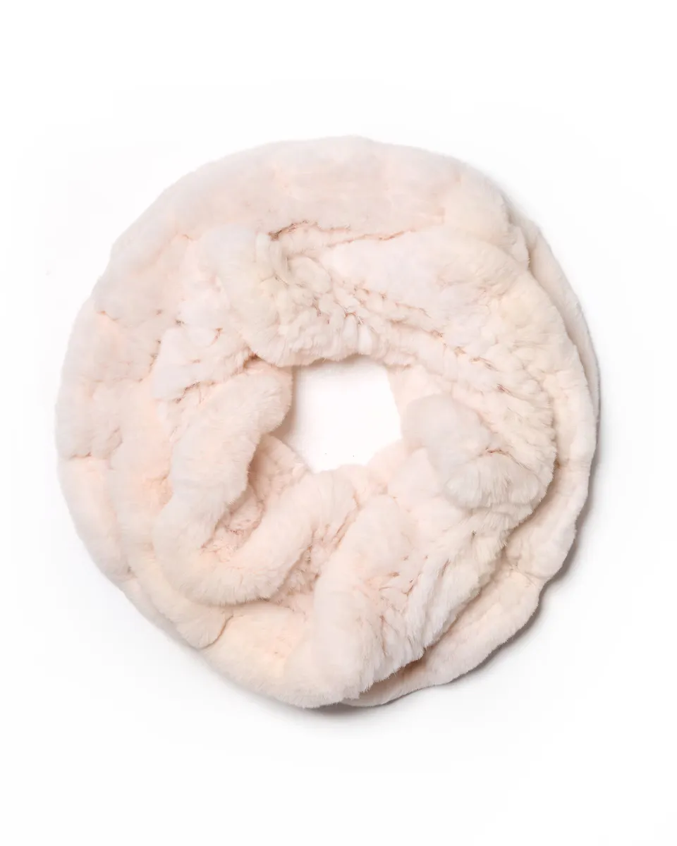 Розовый шарф Infinity и варежки из волос рекса Maximilian, розовый 
Розовый шарф Infinity и варежки из волос рекса Maximilian, розовый