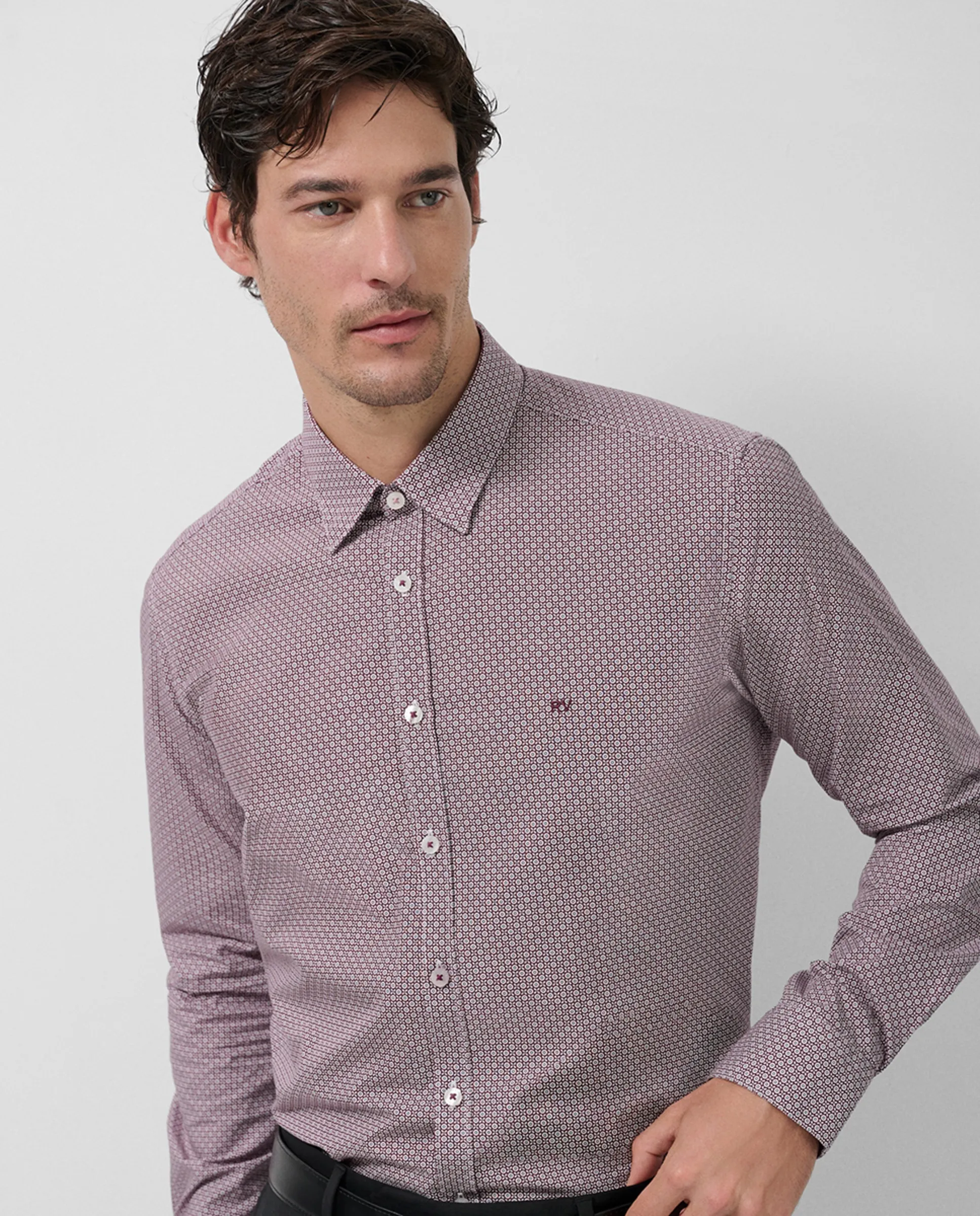 Мужская спортивная рубашка slim fit с геометрическим принтом Roberto Verino, гранатовый
Мужская спортивная рубашка slim fit с геометрическим принтом Roberto Verino, гранатовый