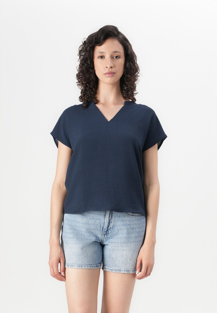 Блуза JDY JDYLION LIFE, Total Eclipse/Dark Blue
Блуза JDY JDYLION LIFE, Total Eclipse/Dark Blue