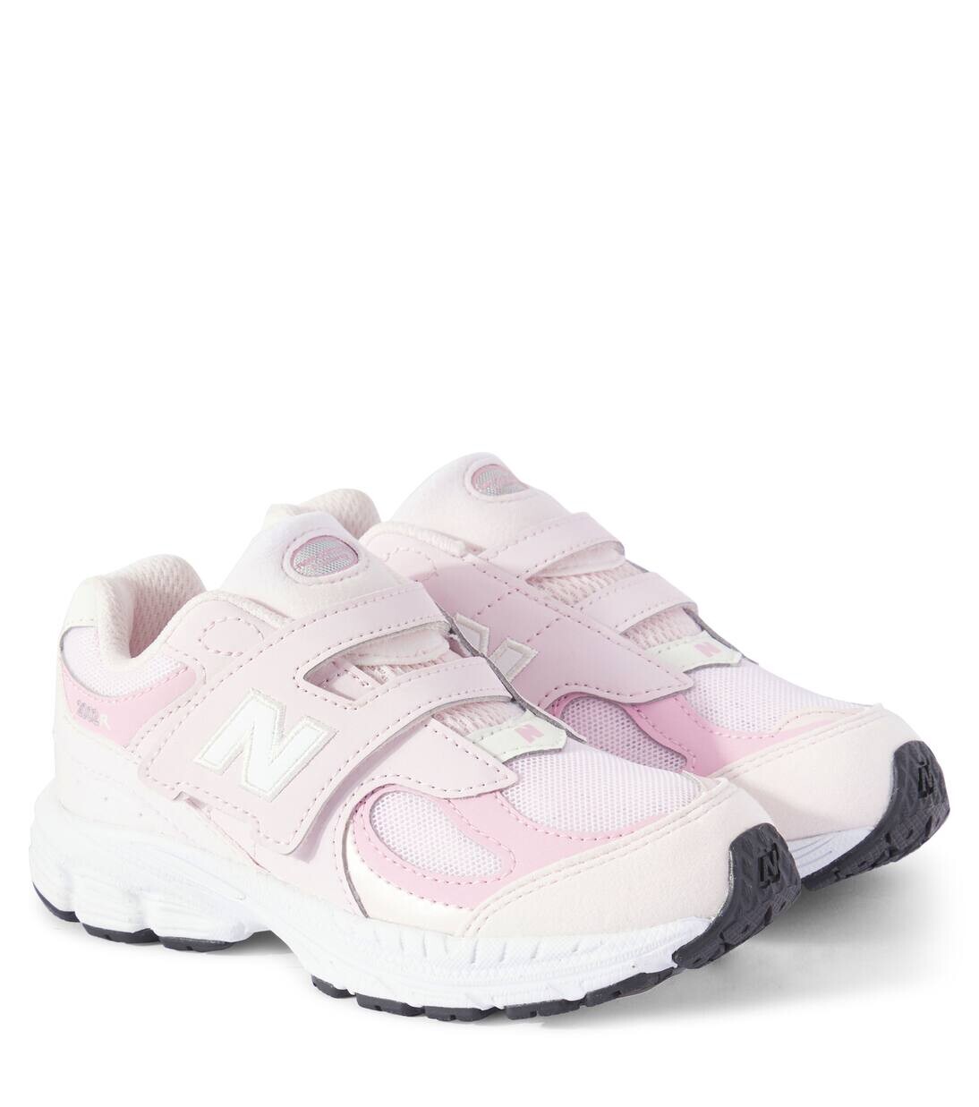 Кроссовки с застежкой-липучкой 2002 года New Balance Kids, цвет pink granite
Кроссовки с застежкой-липучкой 2002 года New Balance Kids, цвет pink granite