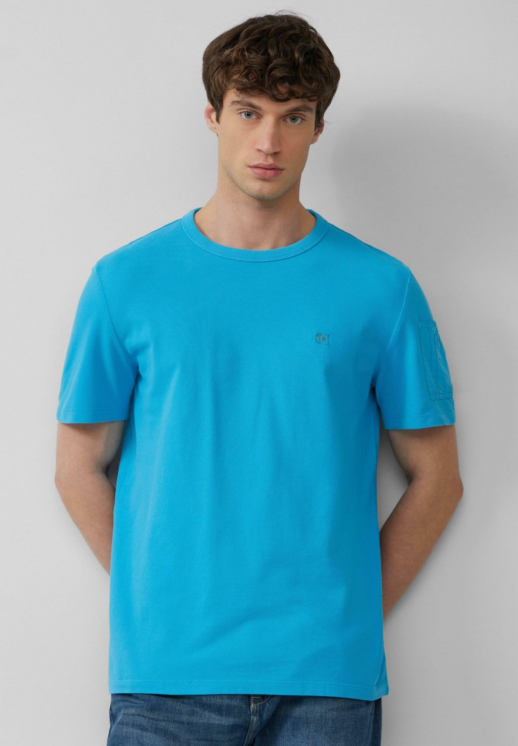 Базовая футболка MIT ÄRMELTASCHE s.Oliver, бирюзовый
Базовая футболка MIT ÄRMELTASCHE s.Oliver, бирюзовый