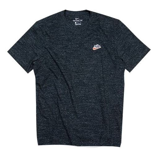 Футболка sportswear heritage small logo solid color short sleeve black Nike, черный
Футболка sportswear heritage small logo solid color short sleeve black Nike, черный