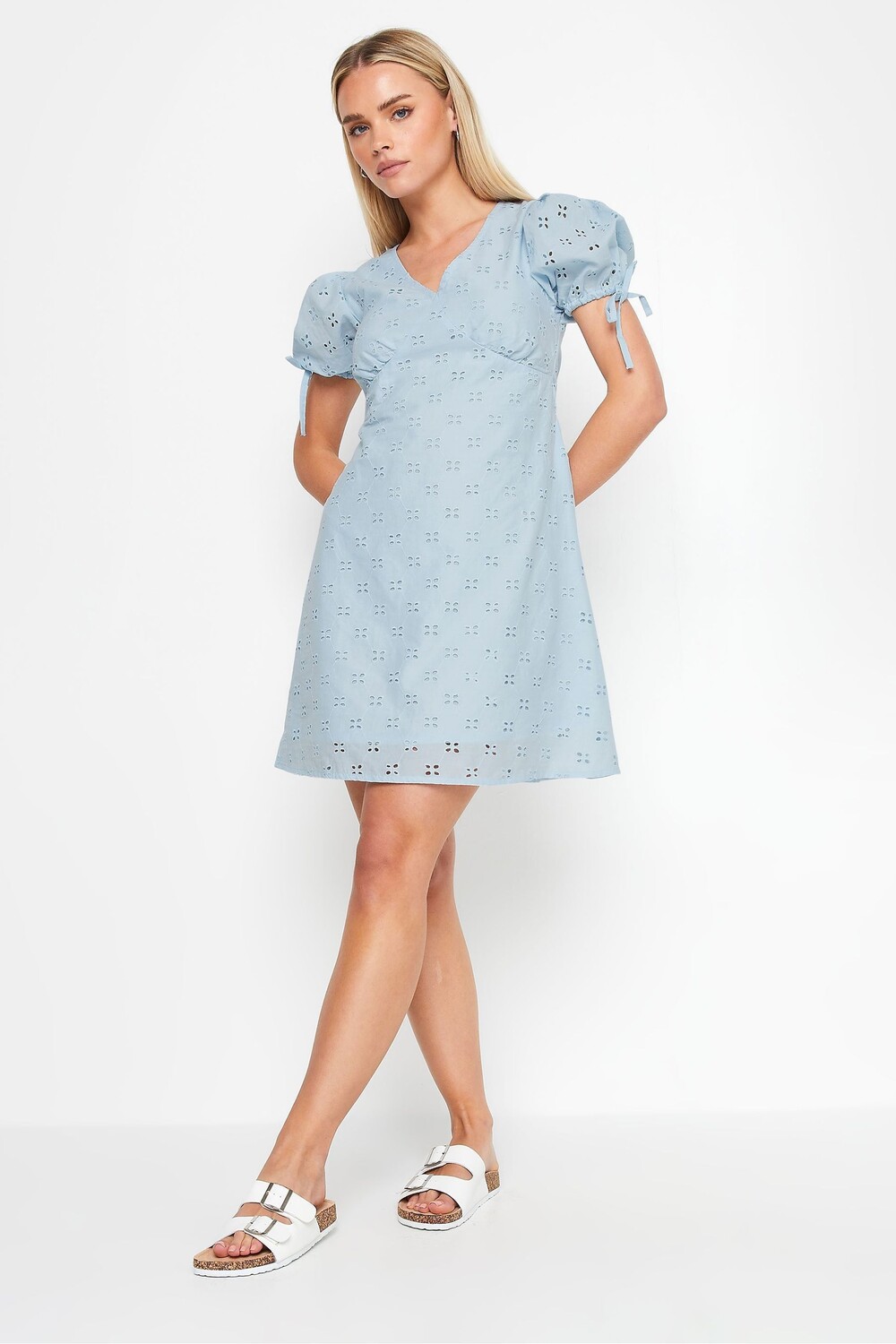 Платье из вышивки с завязками спереди Pixiegirl Petite, синий 
Платье из вышивки с завязками спереди Pixiegirl Petite, синий