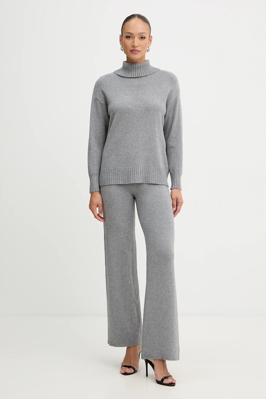 Комплект из свитера и брюк Haveone, серый
Комплект из свитера и брюк Haveone, серый