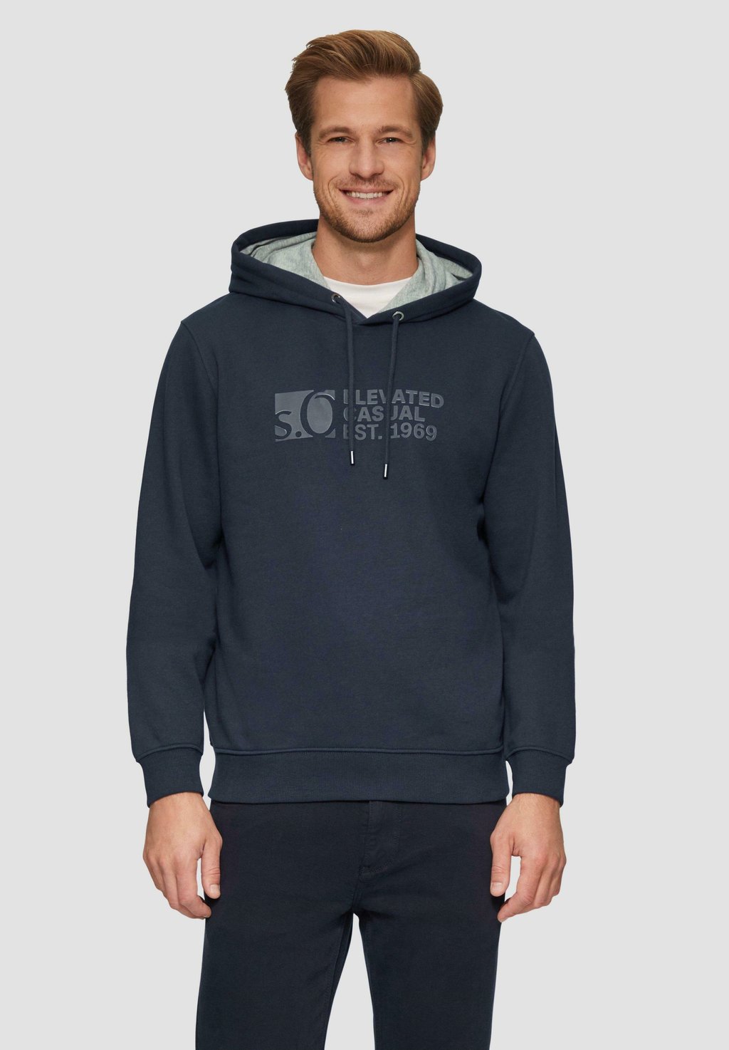 Толстовка LOGO s.Oliver, темно-синий
Толстовка LOGO s.Oliver, темно-синий