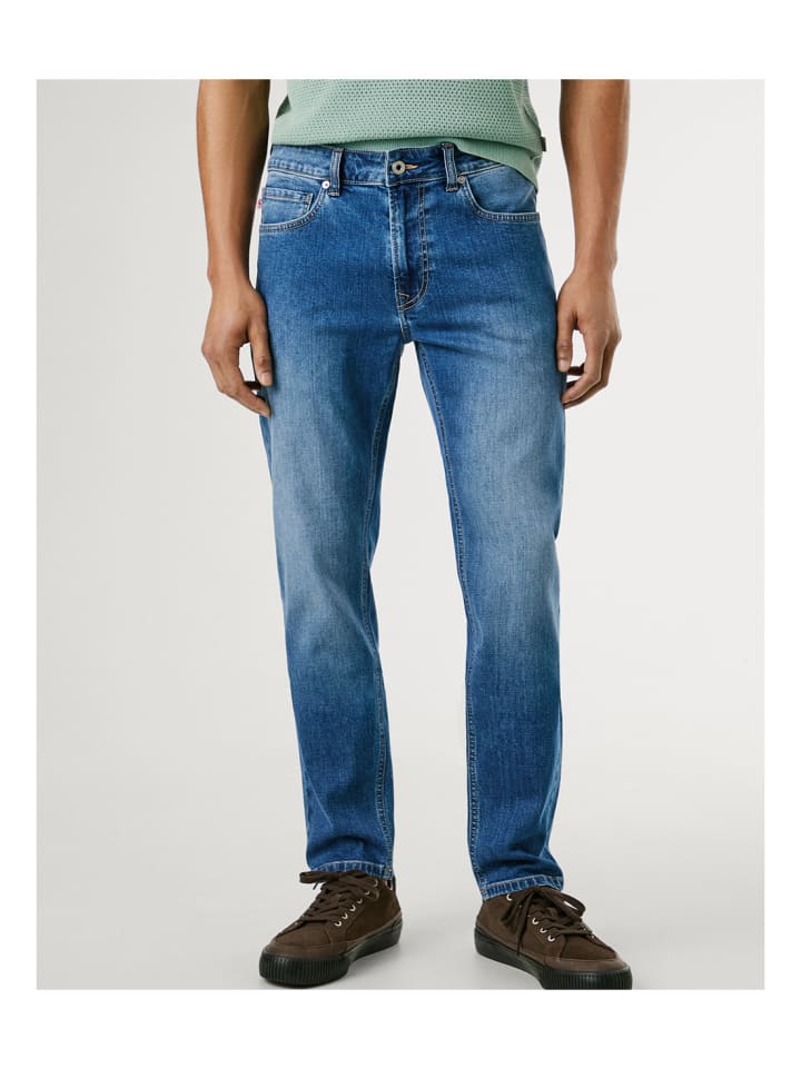 Джинсы синего цвета Pepe Jeans
Джинсы синего цвета Pepe Jeans