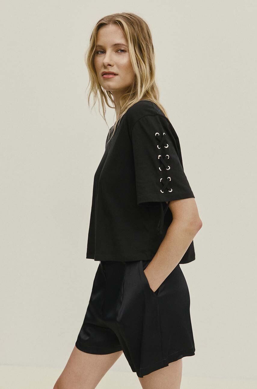 Хлопковая футболка Answear Lab, черный 
Хлопковая футболка Answear Lab, черный
