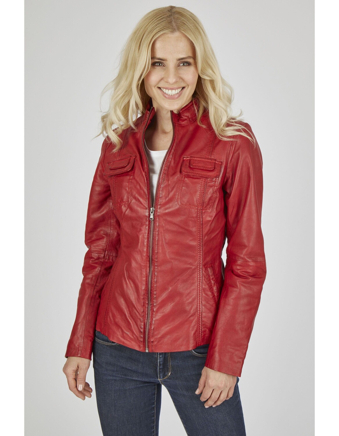 Кожаная куртка 7eleven Fema, красный
Кожаная куртка 7eleven Fema, красный