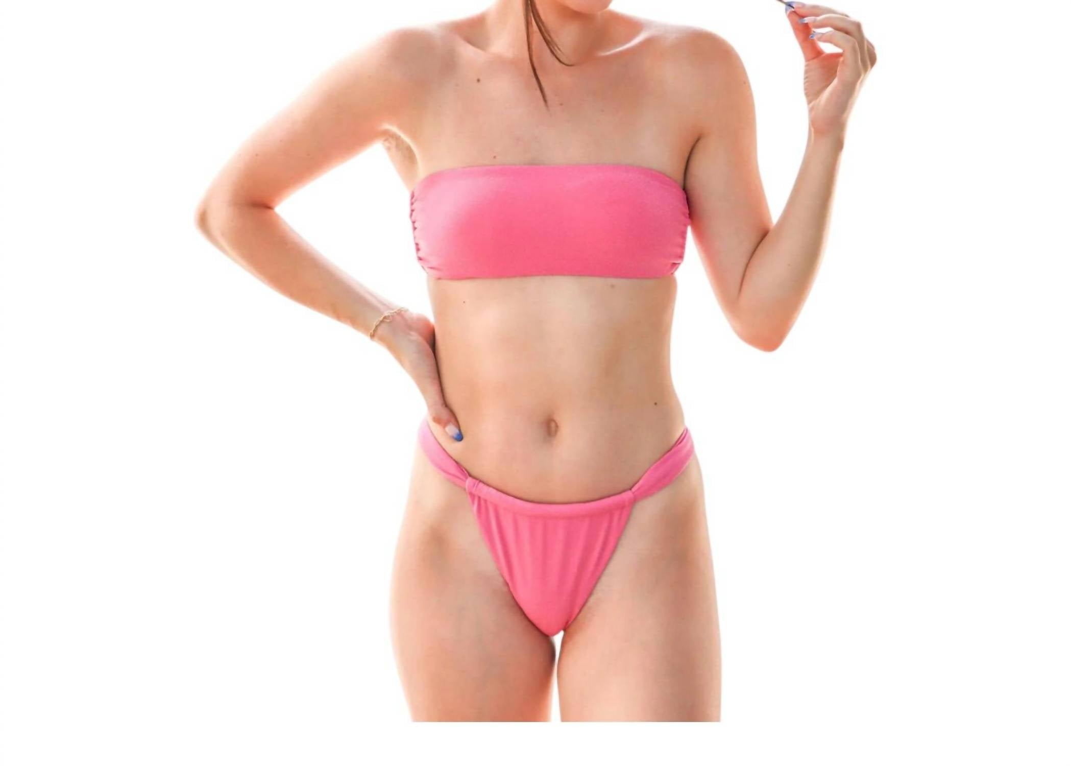 Купальник женский Dippin' Daisy's, цвет candy pink sparkle
Купальник женский Dippin' Daisy's, цвет candy pink sparkle