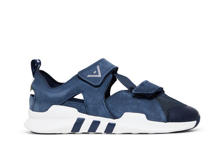 Кроссовки White Mountaineering x ADV Sandal 'Collegiate Navy', синий
Кроссовки White Mountaineering x ADV Sandal 'Collegiate Navy', синий