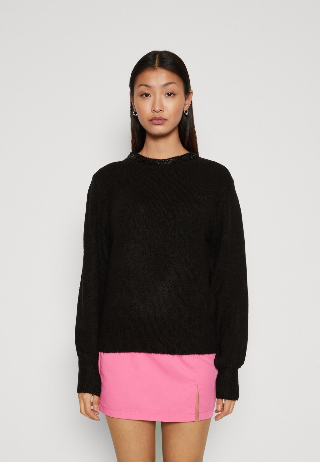 Свитшот ONLY ONLAVI EMBELLISH O NECK, черный
Свитшот ONLY ONLAVI EMBELLISH O NECK, черный