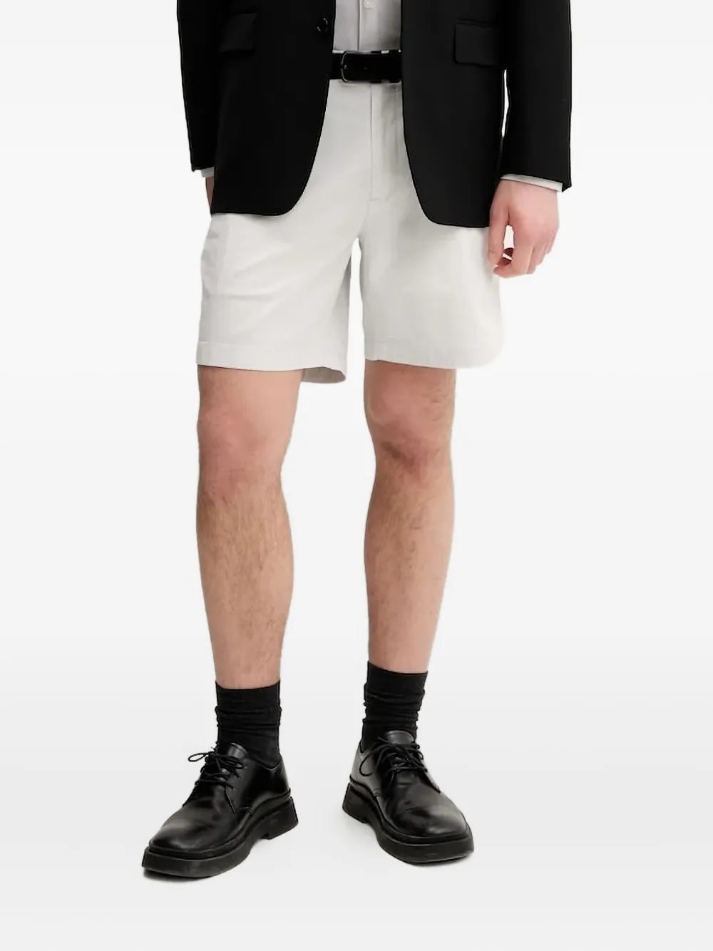 Шорты чинос с прорезными карманами Theory, белый
Шорты чинос с прорезными карманами Theory, белый